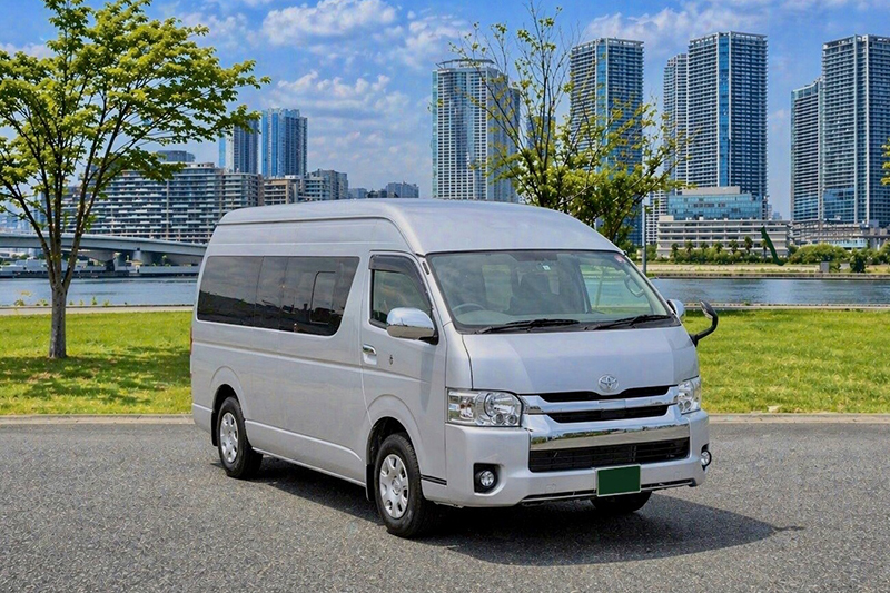 ロケバス車両一覧 ハイエース（ワイド）リフト付 | 株式会社ケトル